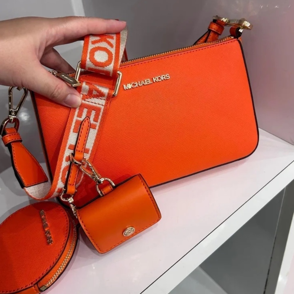 New Michael kors purse jet set crossbody with attach mk poppy - Picture 2 of 5